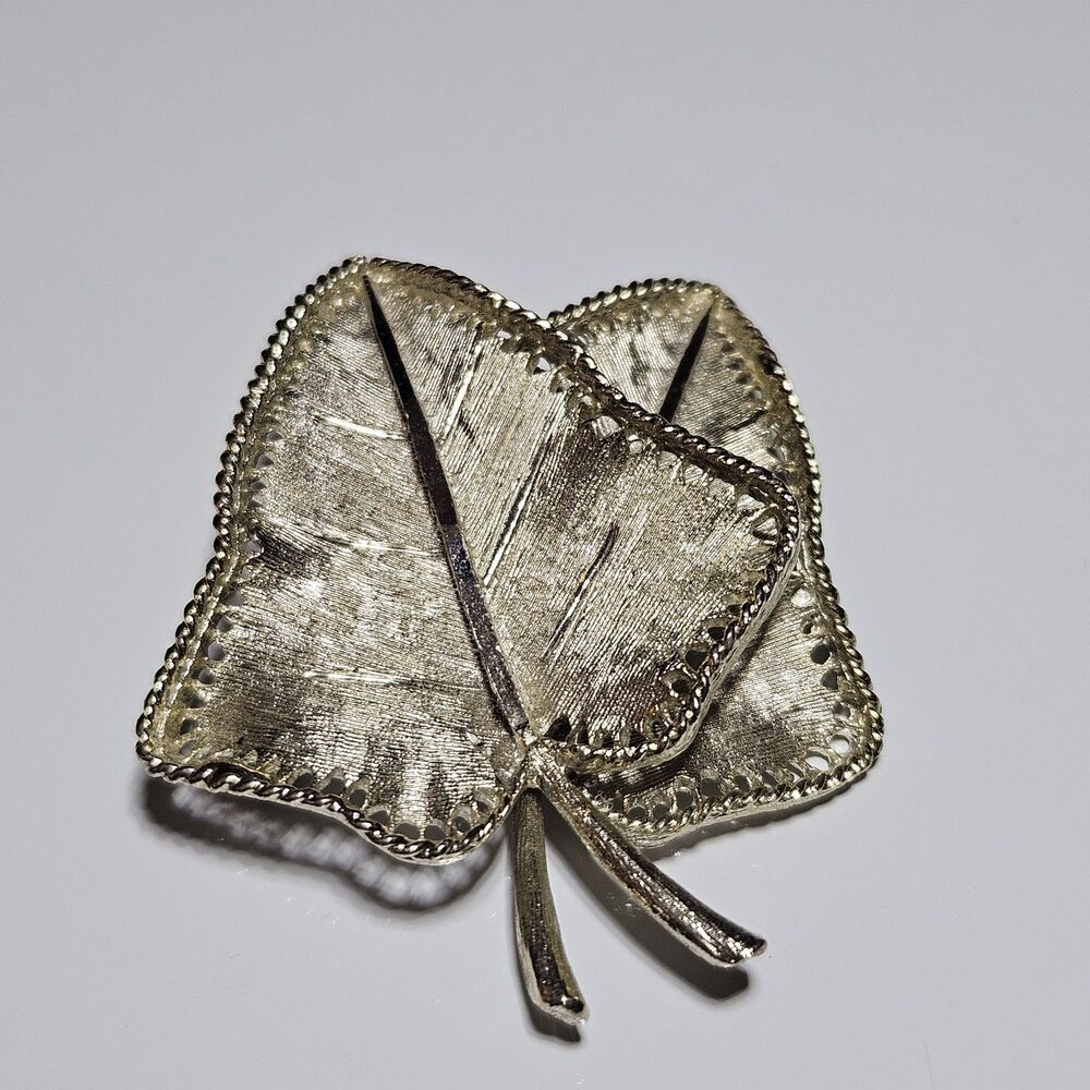 Signed BSK Brushed Gold Tone Dual 3D Ivy Leaf Brooch Vintage